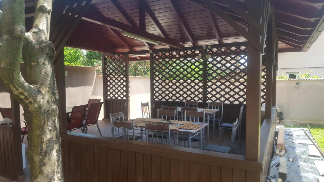 Vila Alex Hotel Călimăneşti Buitenkant foto