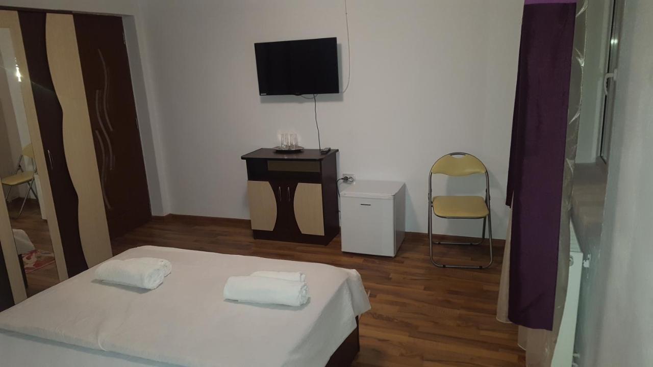 Vila Alex Hotel Călimăneşti Buitenkant foto